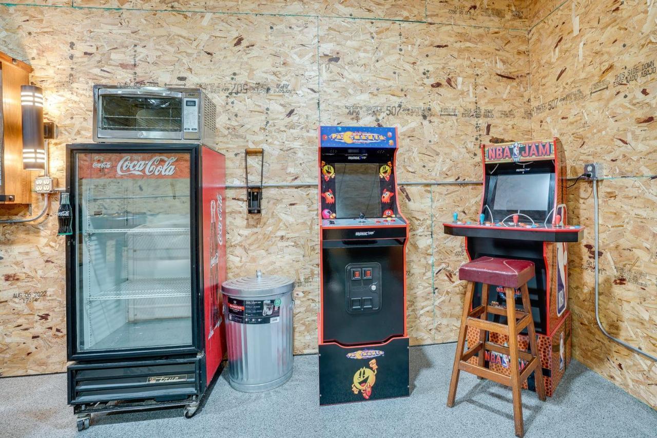 Sporty Blaine Home With Games About 2 Mi To Super Rink! 외부 사진